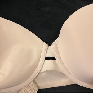 Warner's Bra 38C white  Blissful Benefits Side Smoothing Wirefree EUC